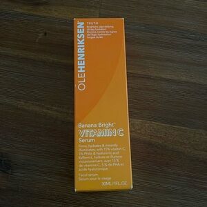Olehenriksen BANANA BRIGHT VITAMIN C SERUM
